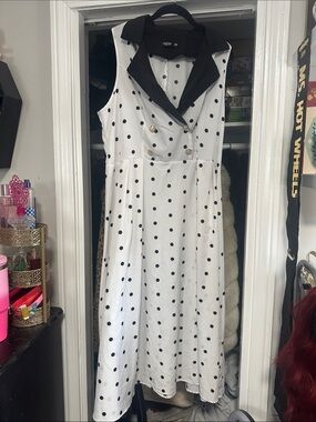 SHEIN White Polka Dot Sleeveless Midi Dress with Black Collar